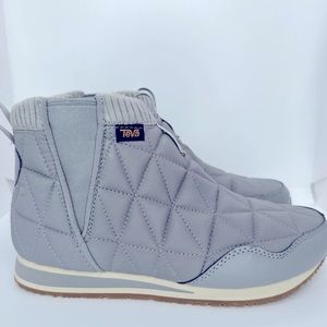 New Teva Women's Ember Mid Booties Grey Size 6